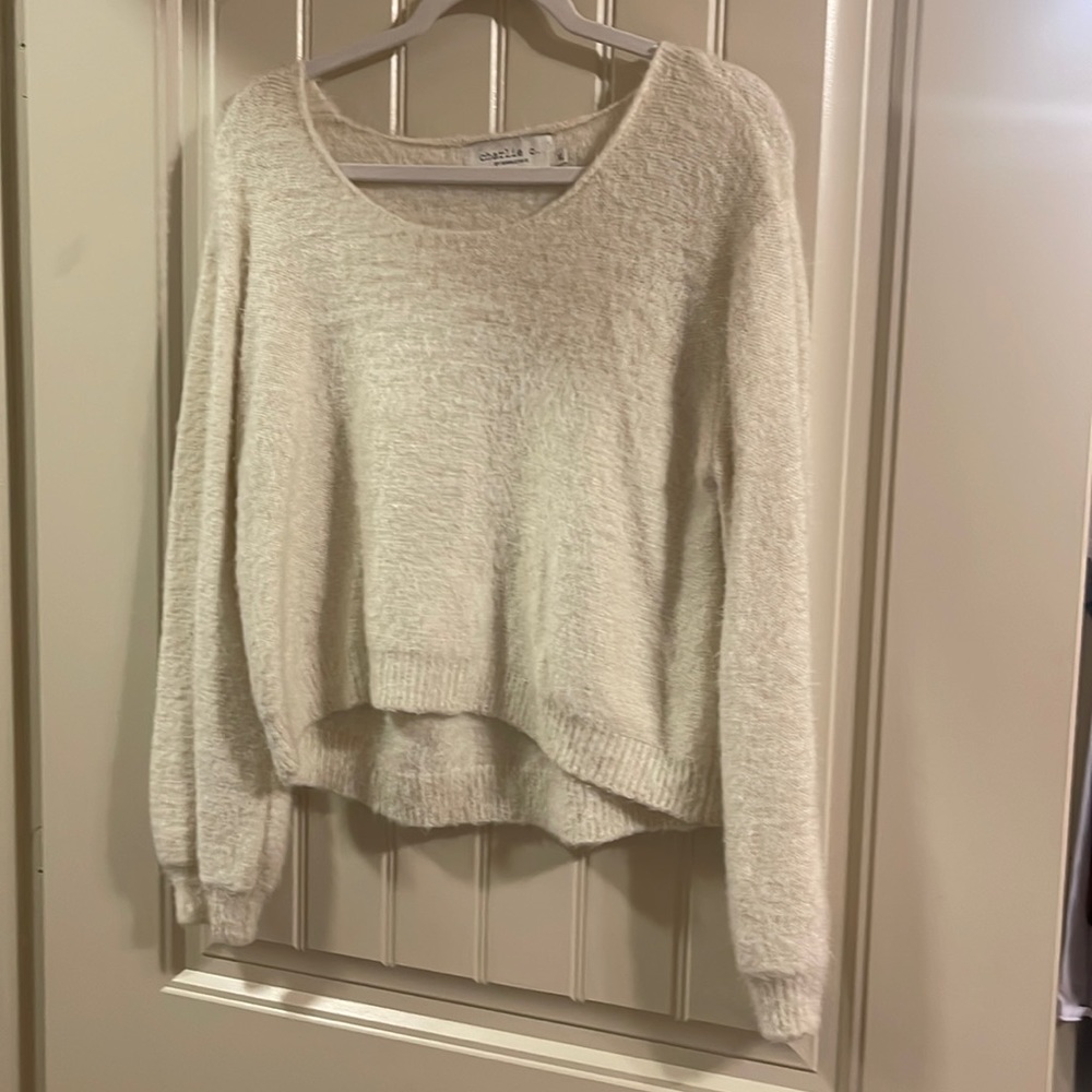 Crop top sweater